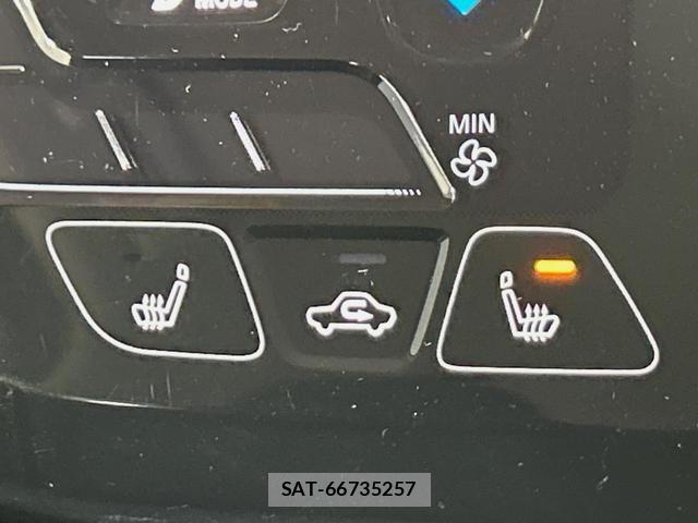 Mitsubishi EK X 2019-08 8285015-6