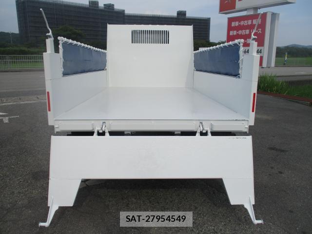 Isuzu ELF TRUCK 2020-08 8279563-2