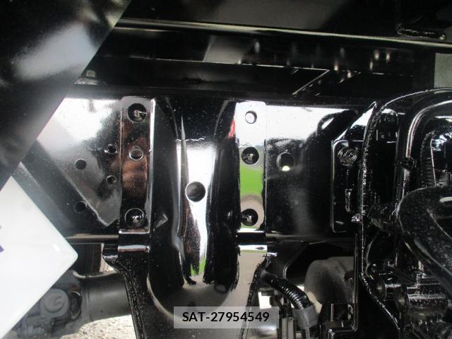 Isuzu ELF TRUCK 2020-08 8279563-4