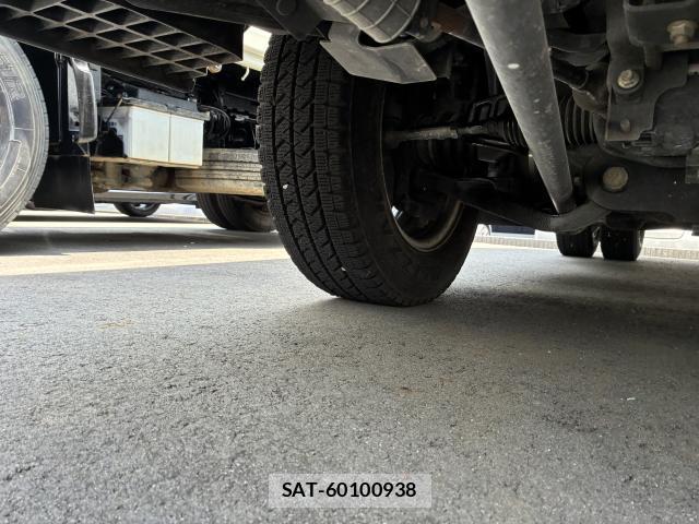 Isuzu ELF TRUCK 2016-04 8280295-15