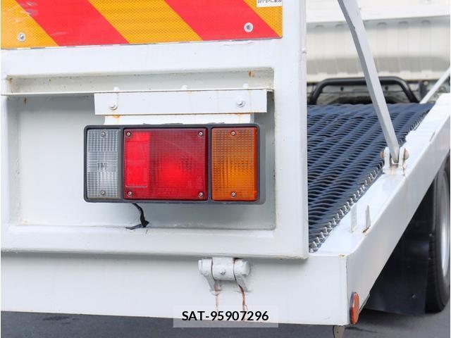 Isuzu ELF TRUCK 2018-03 8283412-14