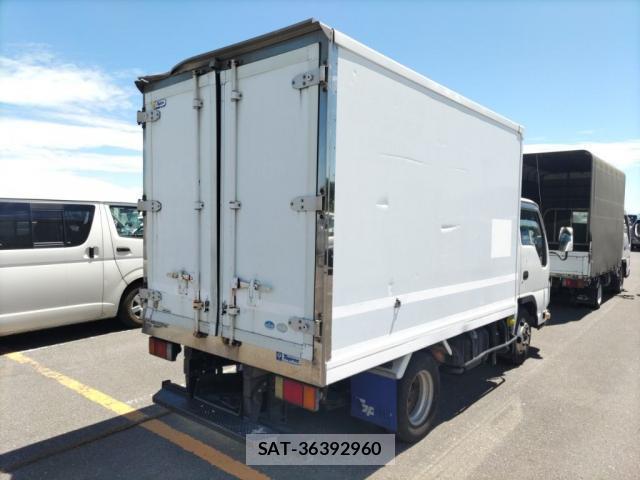 Isuzu ELF TRUCK 2013-07 8283726-1
