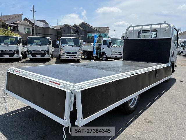 Isuzu ELF TRUCK 2019-07 8284810-10