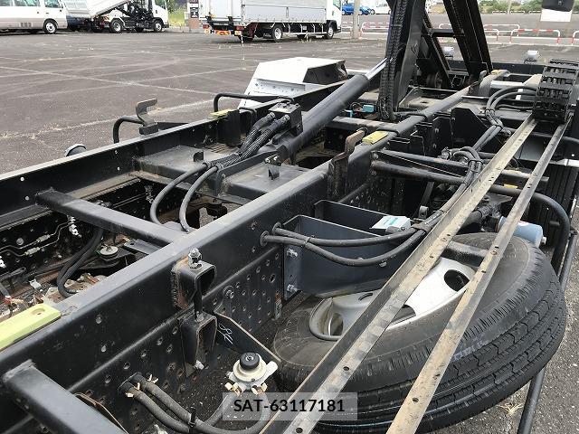 Isuzu ELF TRUCK 2015-09 8284867-15