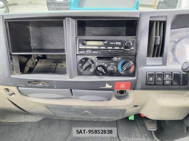 Isuzu ELF TRUCK 2012-11 8285794-14