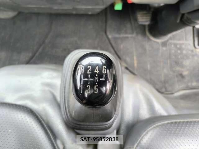 Isuzu ELF TRUCK 2012-11 8285794-16