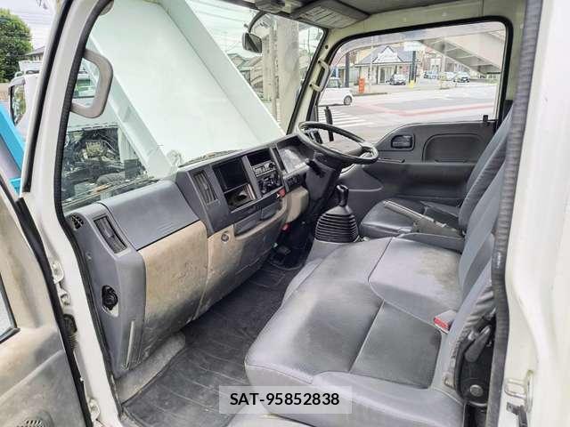 Isuzu ELF TRUCK 2012-11 8285794-17