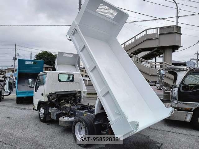 Isuzu ELF TRUCK 2012-11 8285794-4