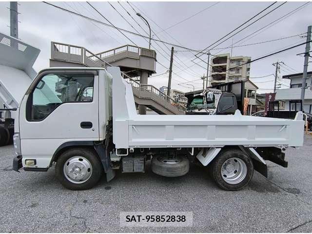 Isuzu ELF TRUCK 2012-11 8285794-8