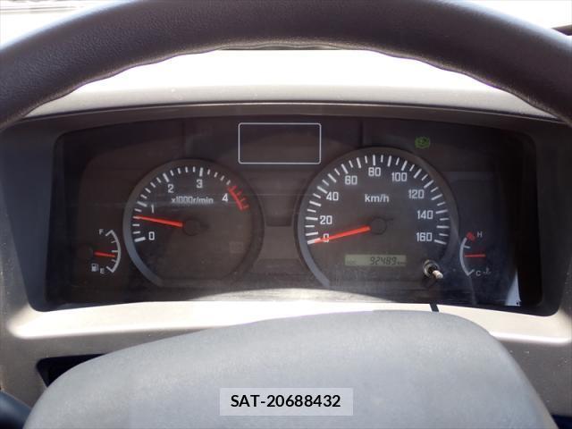 Isuzu ELF TRUCK 2015-06 8285856-2