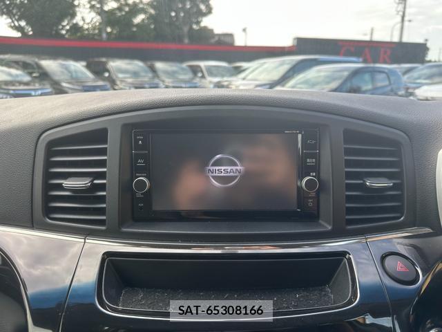 Nissan ELGRAND 2017-10 8276894-2