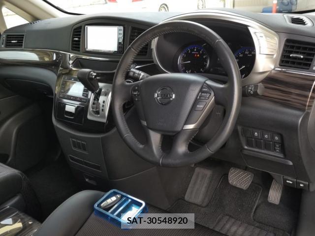 Nissan ELGRAND 2018-12 8278434-2
