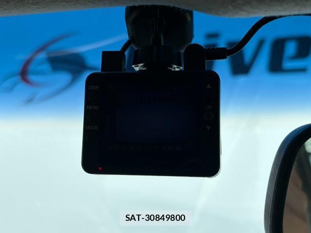 Nissan ELGRAND 2012-03 8279177-10
