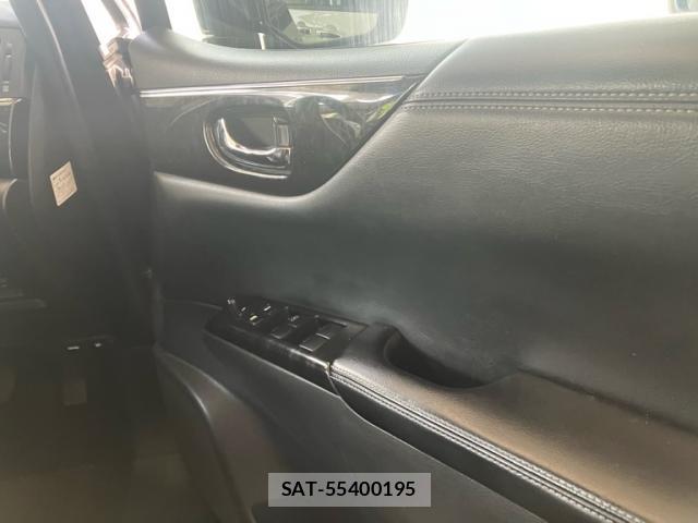 Nissan ELGRAND 2012-01 8280476-2