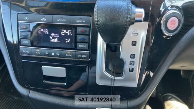 Nissan ELGRAND 2015-01 8280589-14