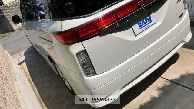 Nissan ELGRAND 2012-05 8280605-13