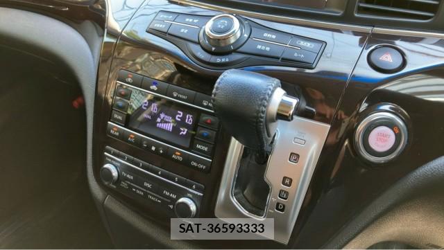 Nissan ELGRAND 2012-05 8280605-14