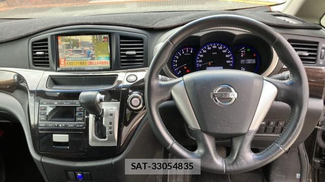 Nissan ELGRAND 2011-09 8282317-16