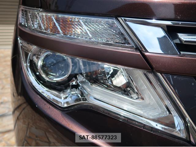 Nissan ELGRAND 2014-12 8283208-13