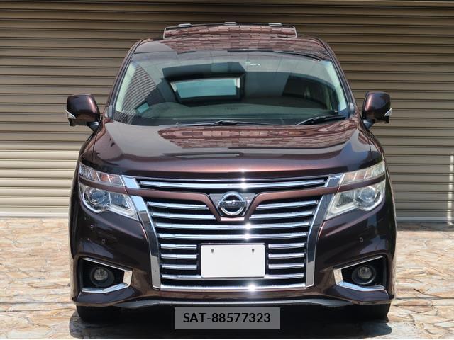 Nissan ELGRAND 2014-12 8283208-2