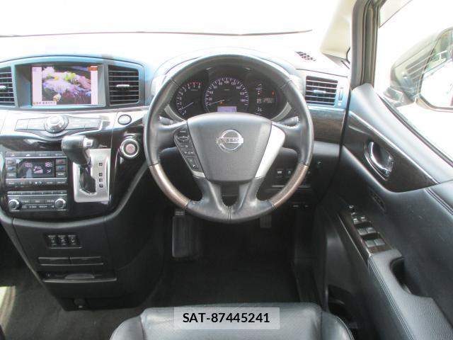 Nissan ELGRAND 2013-12 8283431-1