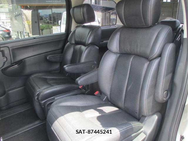 Nissan ELGRAND 2013-12 8283431-13