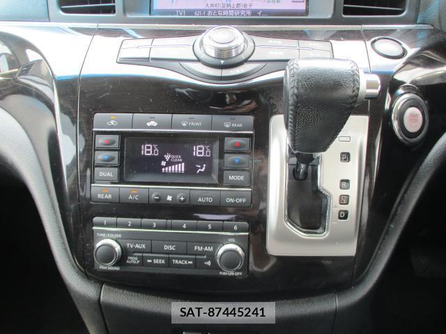 Nissan ELGRAND 2013-12 8283431-19