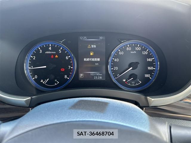 Nissan ELGRAND 2014-06 8283531-2