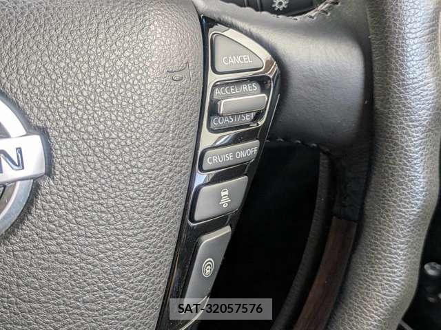 Nissan ELGRAND 2020-12 8283825-14