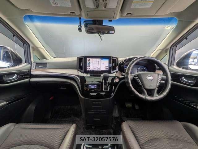 Nissan ELGRAND 2020-12 8283825-2