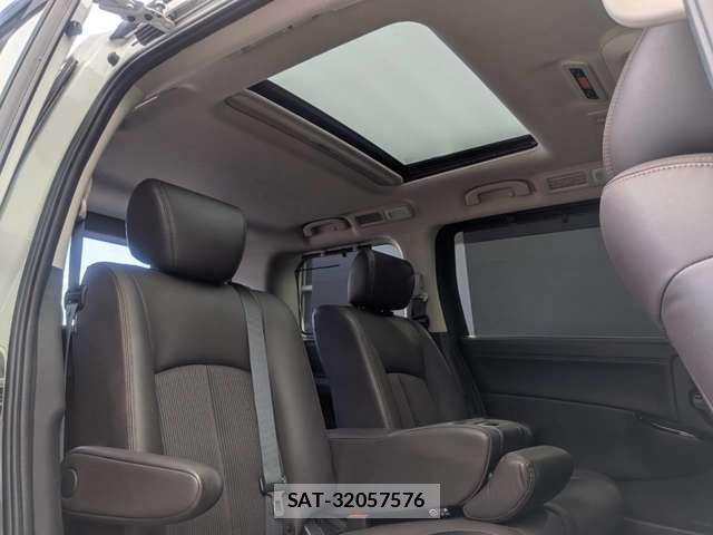Nissan ELGRAND 2020-12 8283825-6