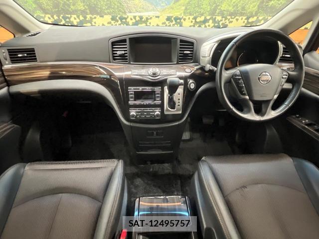 Nissan ELGRAND 2017-07 8284574-1