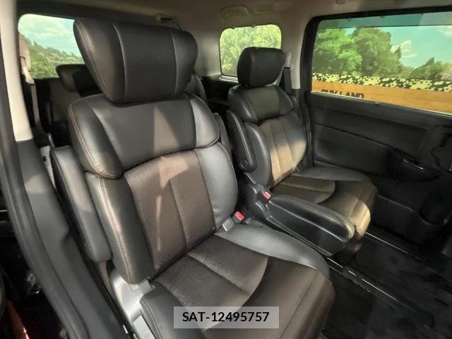 Nissan ELGRAND 2017-07 8284574-8