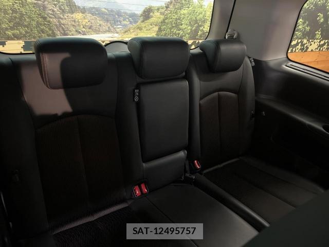 Nissan ELGRAND 2017-07 8284574-9