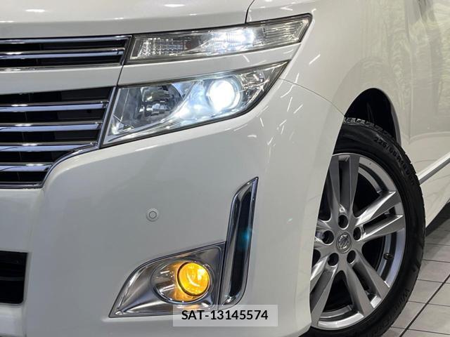 Nissan ELGRAND 2011-09 8284747-12