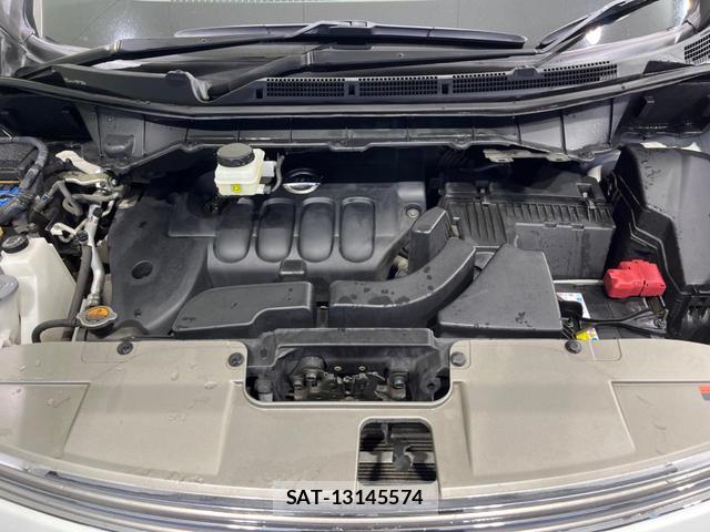 Nissan ELGRAND 2011-09 8284747-17