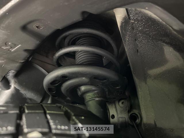 Nissan ELGRAND 2011-09 8284747-19
