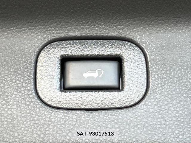 Nissan ELGRAND 2019-10 8285467-6