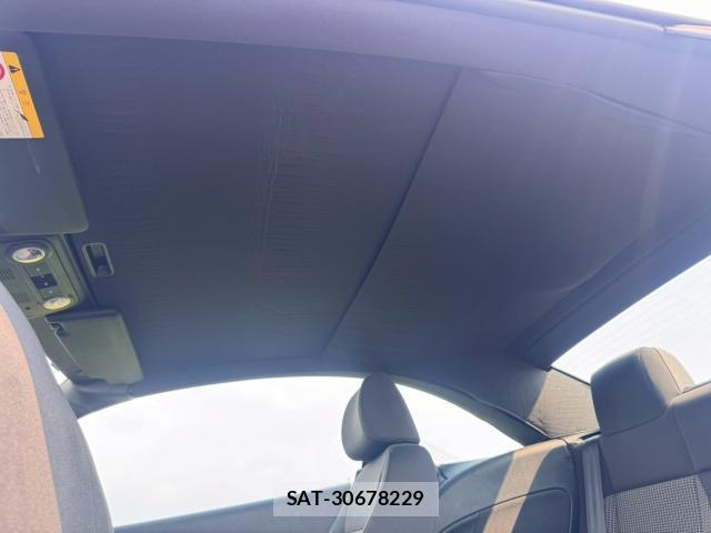 VolksWagen EOS 2010-02 8285509-13