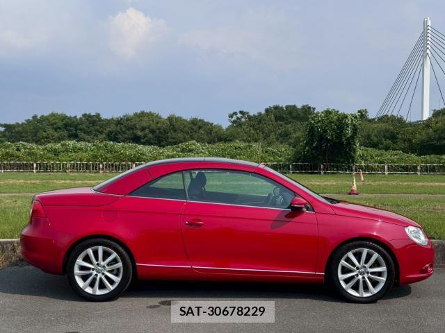 VolksWagen EOS 2010-02 8285509-3