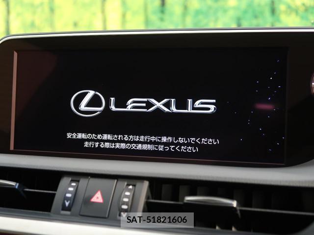 Lexus ES 2019-01 8276681-4