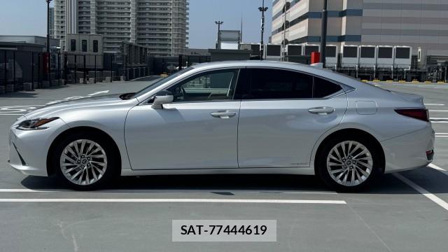 Lexus ES 2019-03 8281125-10