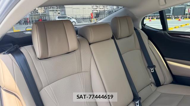 Lexus ES 2019-03 8281125-6