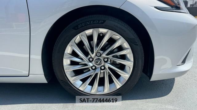 Lexus ES 2019-03 8281125-8