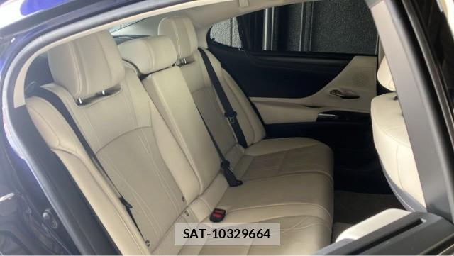 Lexus ES 2023-08 8282364-6