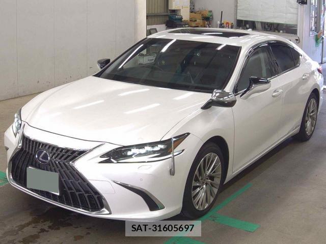 Lexus ES 2022-01 8283089-4