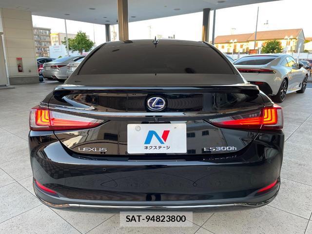 Lexus ES 2022-01 8284453-15