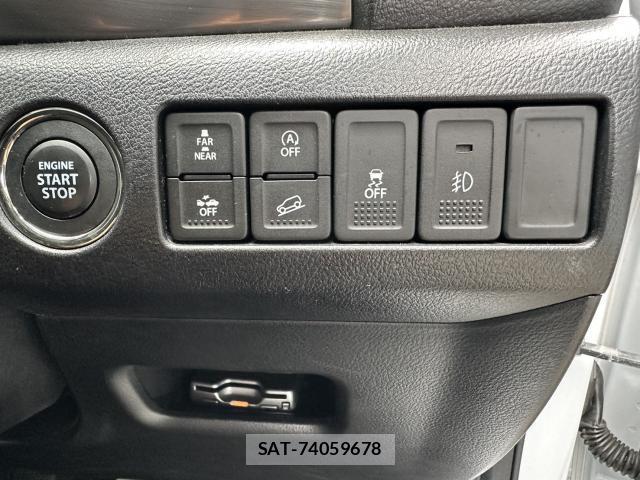 Suzuki ESCUDO 2017-09 8278682-9
