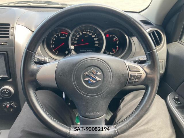 Suzuki ESCUDO 2011-05 8279852-11
