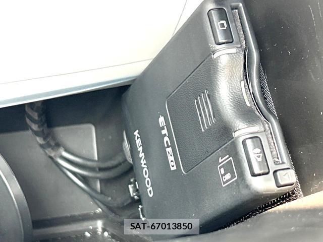 Suzuki ESCUDO 2023-04 8283167-6